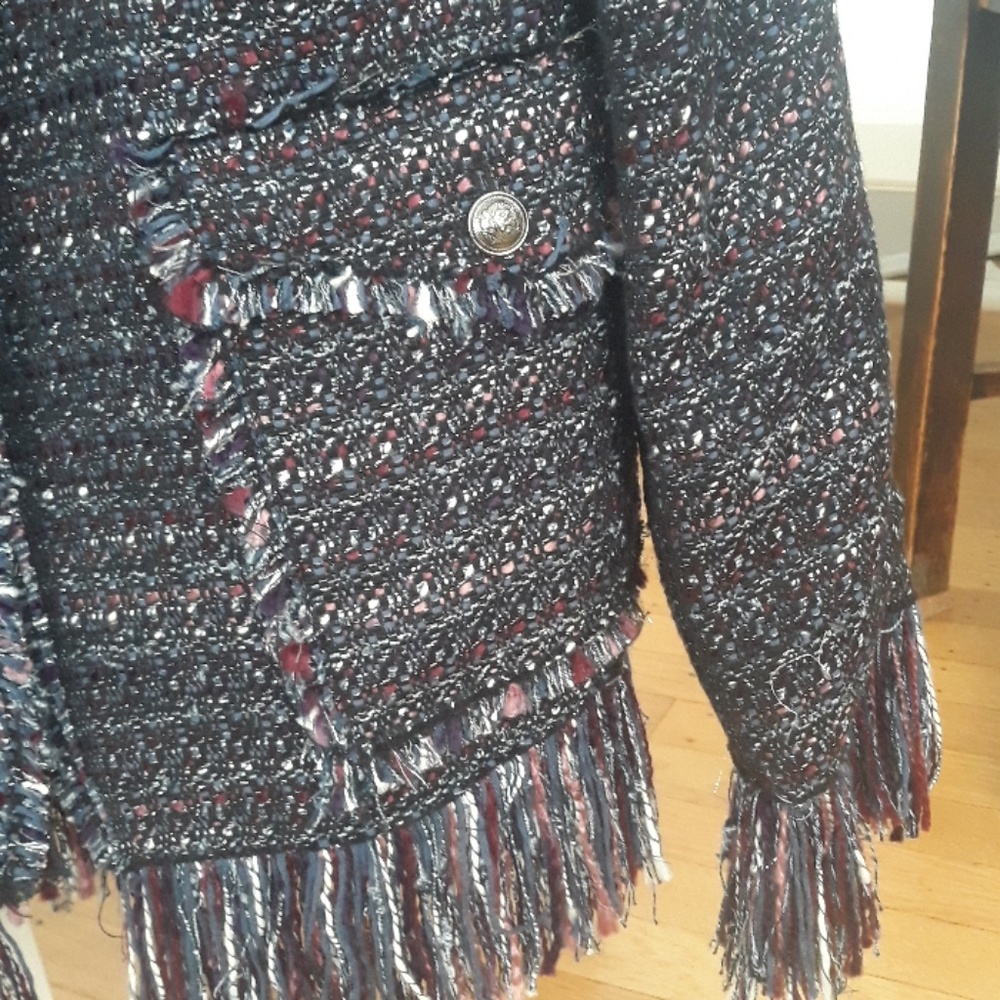 Blazer - Picture 3 of 4